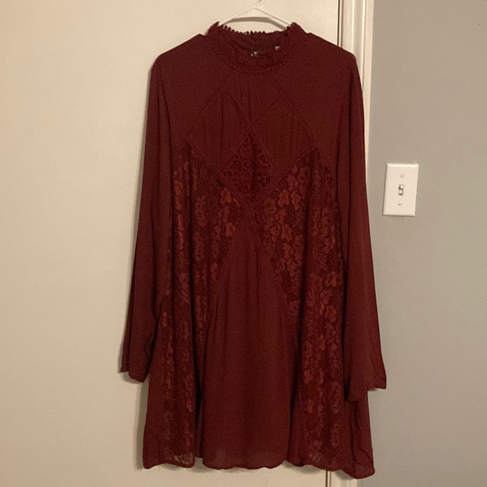 Xhilaration Maroon Long Sleeve Lace Dress